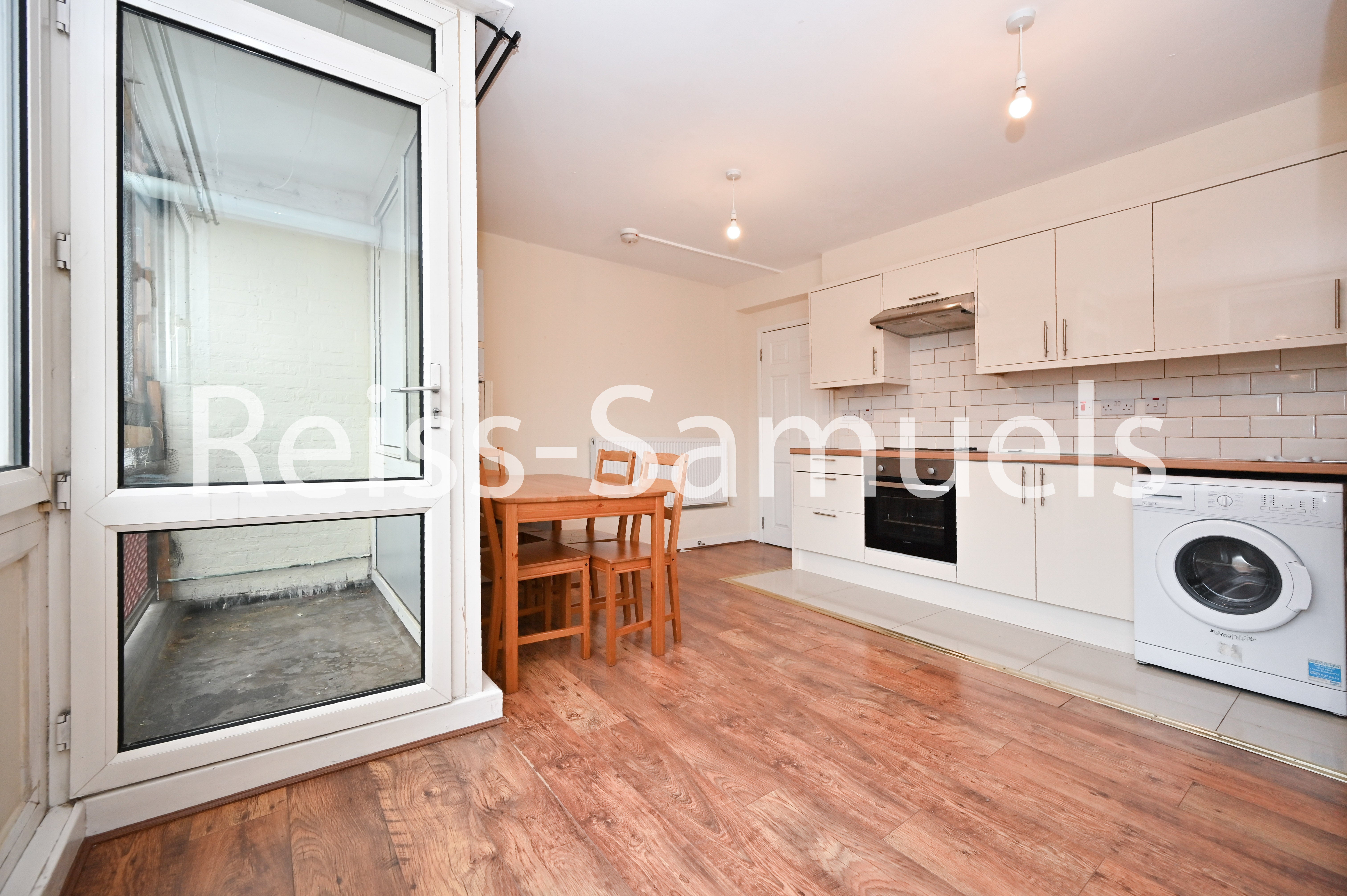 Flat Bath Terrace in Greater London