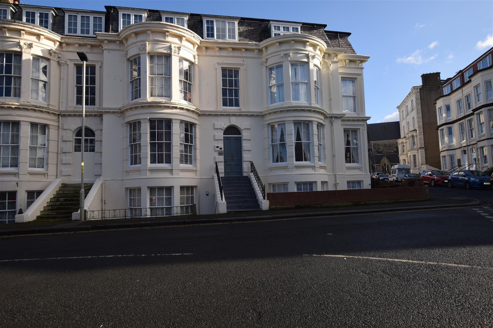 Flat Crown Terrace in Scarborough