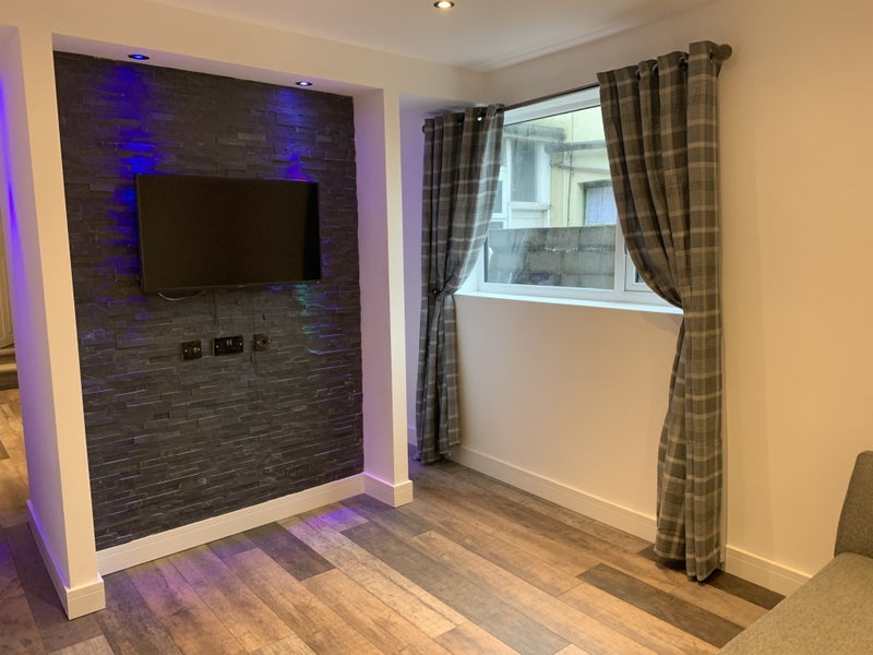 Room Penarth Road in Cardiff