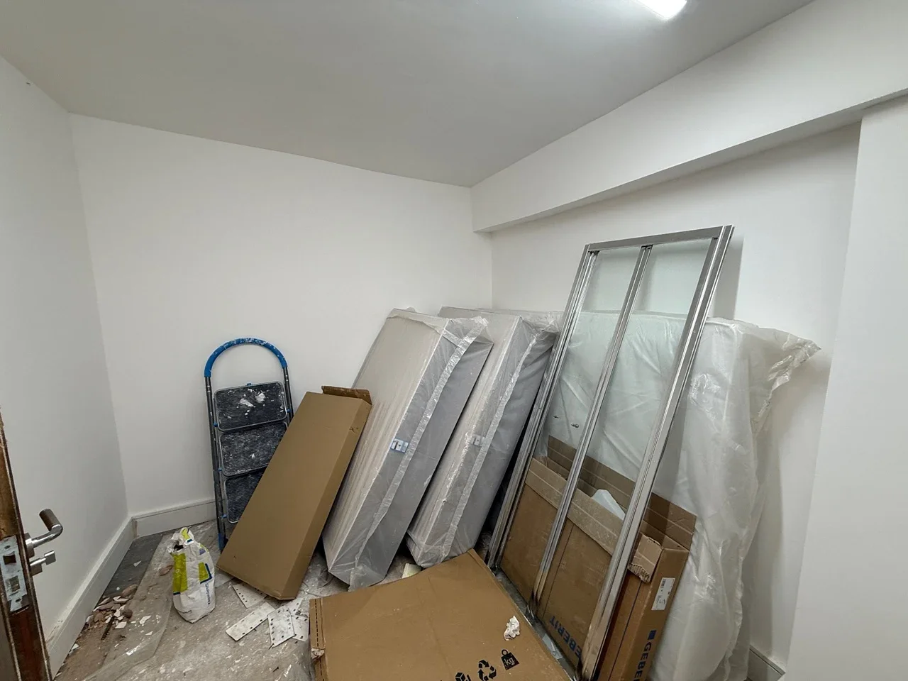 Room Elmstead Avenue in Greater London