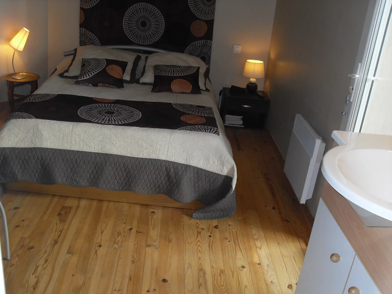 Room Rue du Lampy in Carcassonne