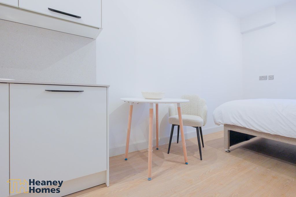 Room Sheepfolds North in Sunderland