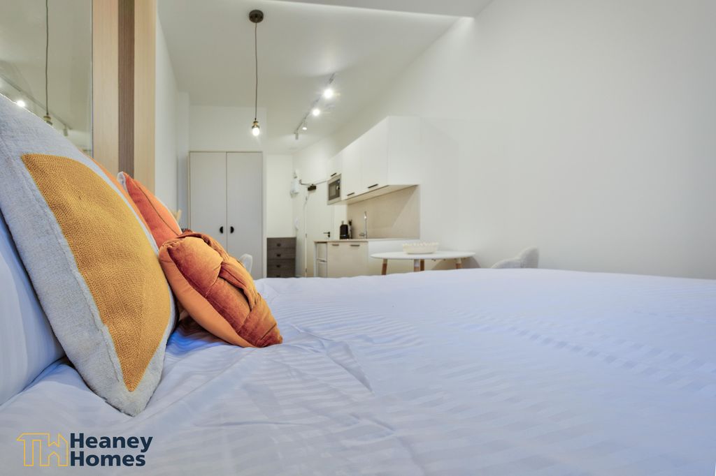 Room Sheepfolds North in Sunderland