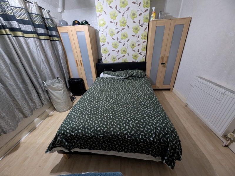Room Alma Avenue in Sandwell