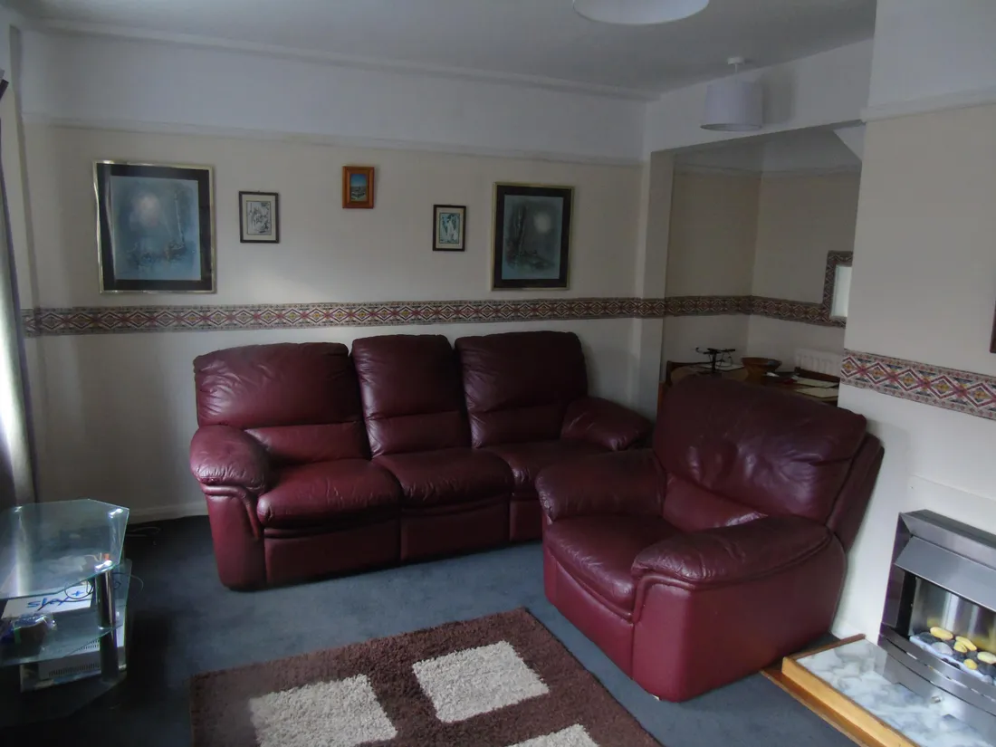 Flat Wyndham Street in Cardiff