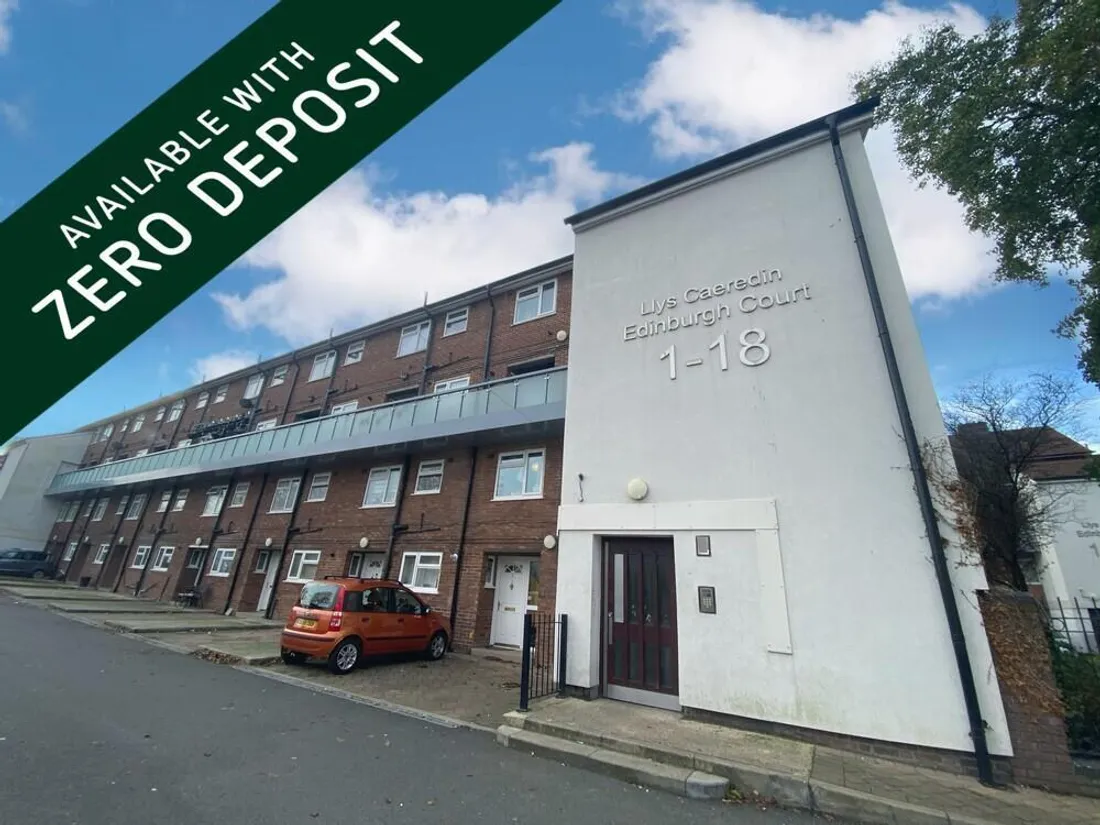 Flat Wyndham Street in Cardiff
