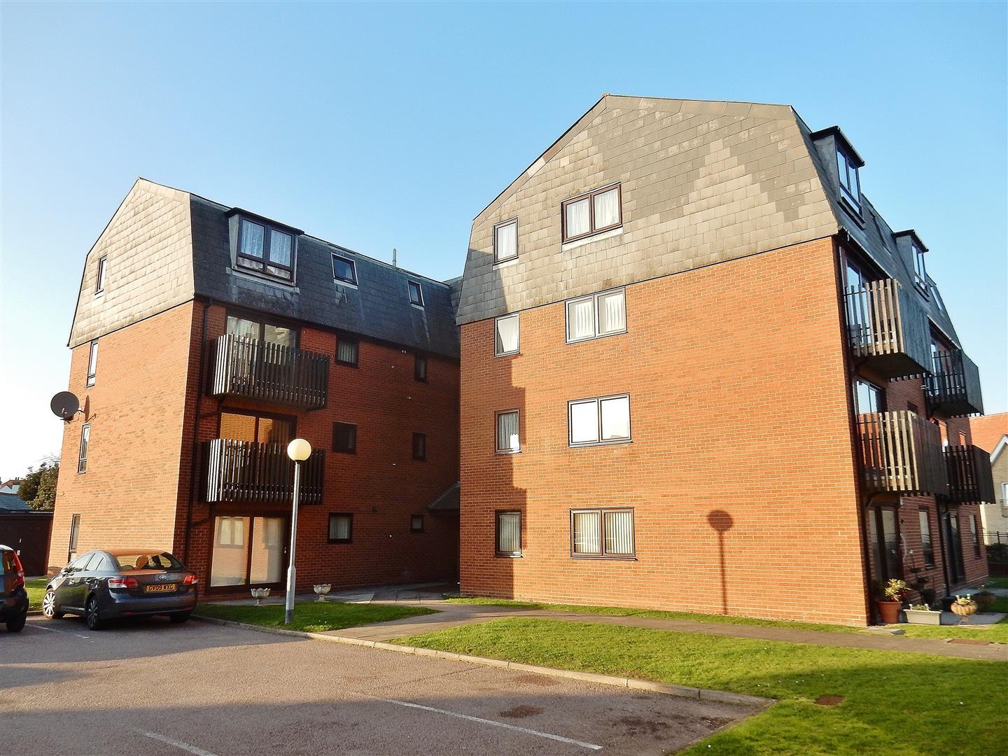 Flat Ambleside Court in Clacton-on-Sea