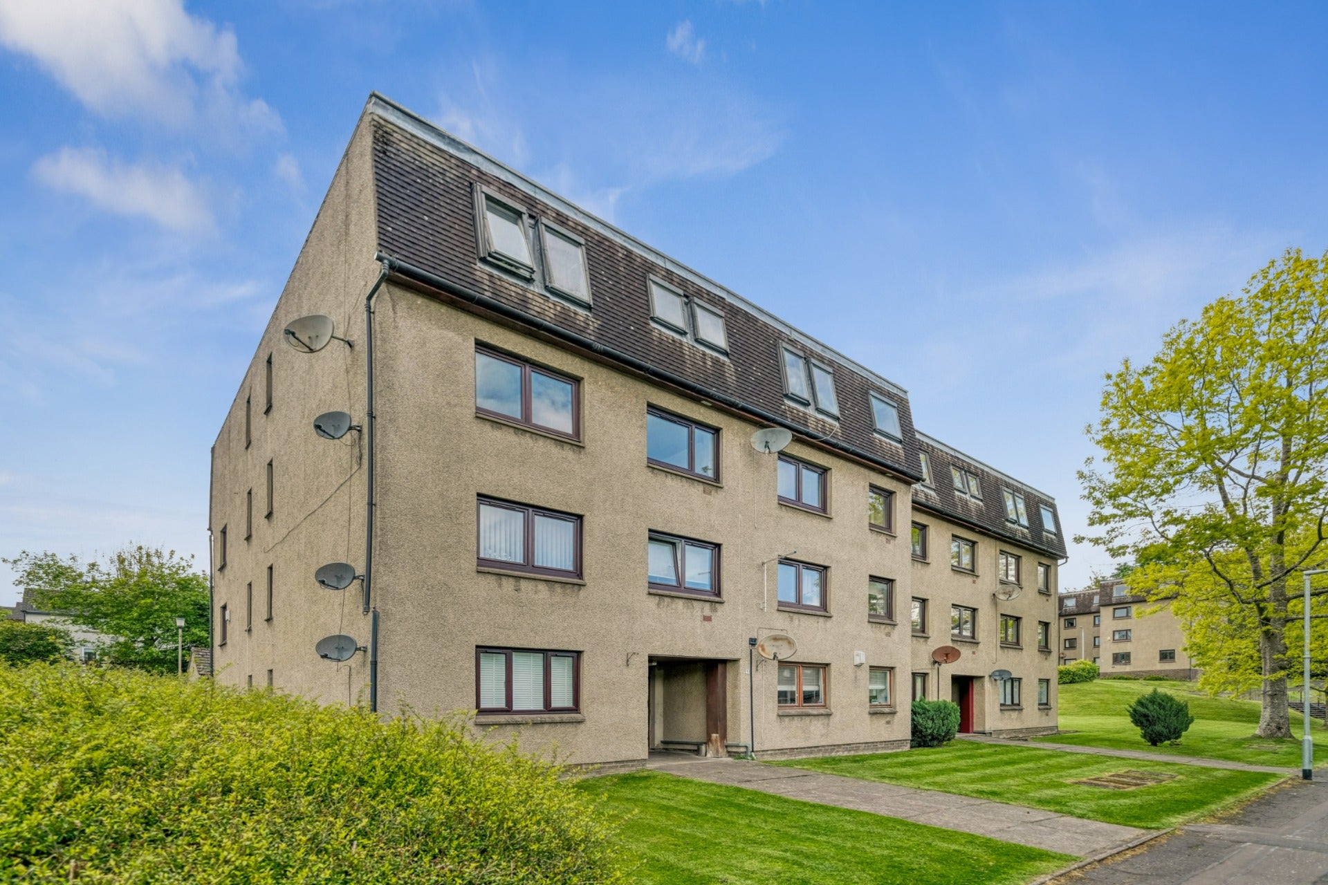 Flat Fortingall Avenue in Glasgow