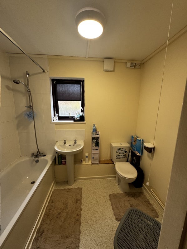Room Elmfield Avenue in Leicester