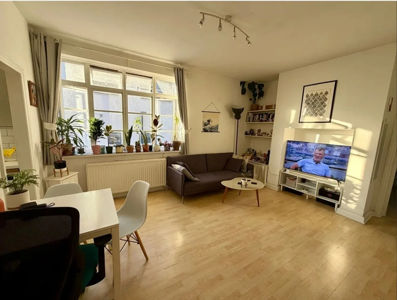 Flat Liverpool Road in Greater London