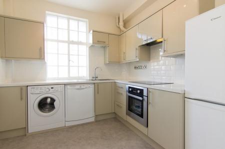 Flat Queensway in City of Westminster