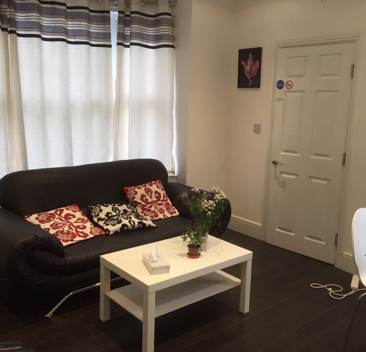 Room Abbeydale Road in Sheffield