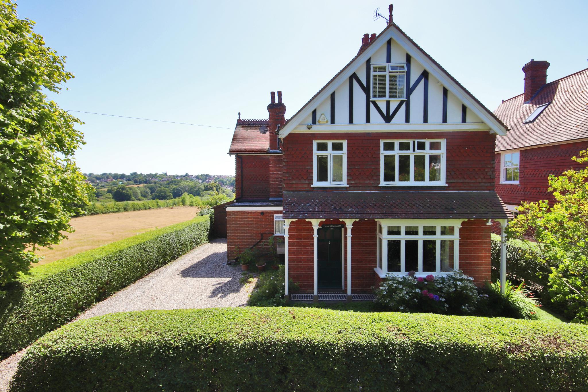 House Heartenoak Road in Tunbridge Wells