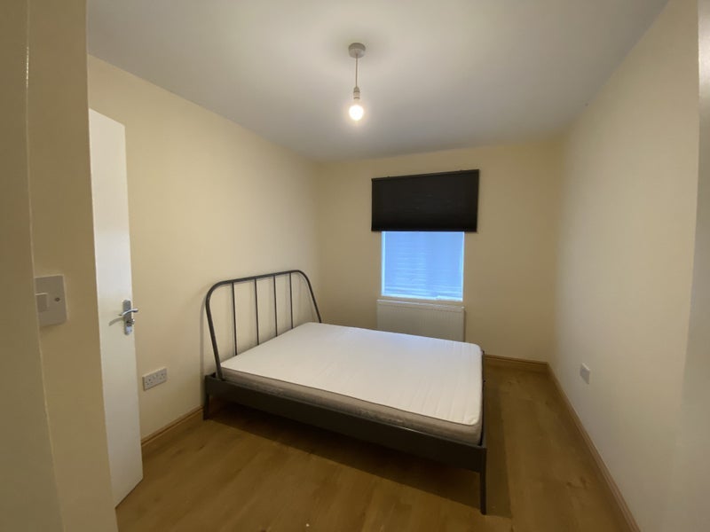 Room Rochdale Road in Greater London