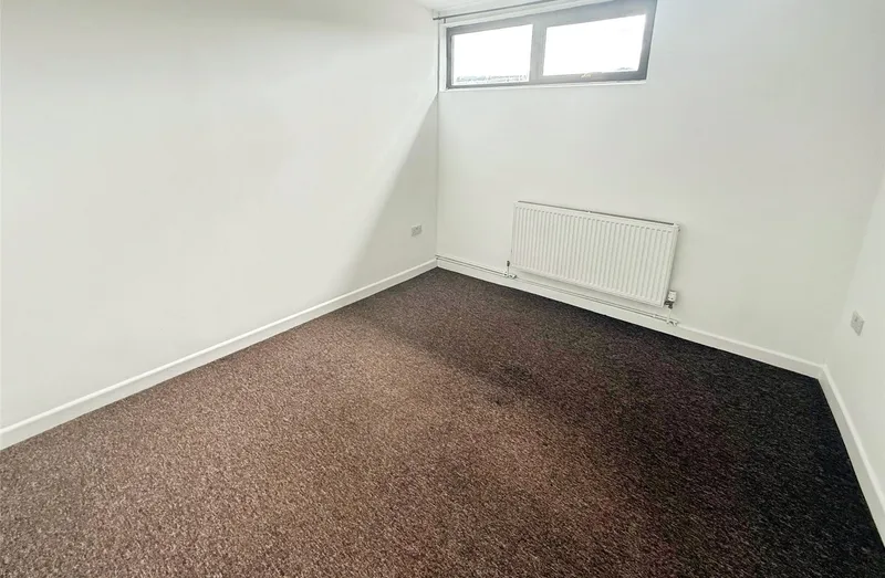 Flat Queensway in Torquay