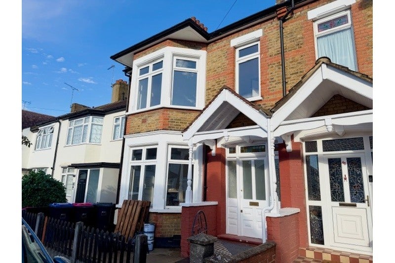 House Ronald Park Avenue in Southend-on-Sea
