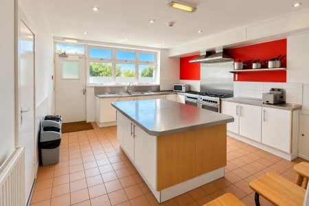 Flat Worley Close in Newcastle upon Tyne