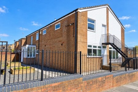 Flat Worley Close in Newcastle upon Tyne