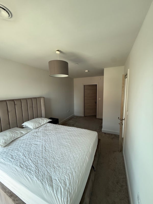 Room Rochdale Road in Manchester