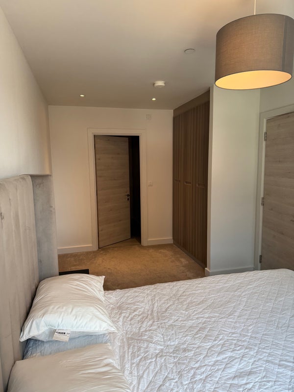 Room Rochdale Road in Manchester