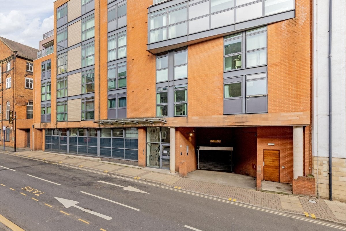 Flat Rockingham Street in Sheffield
