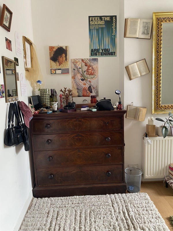 Room Morrish Road in Greater London