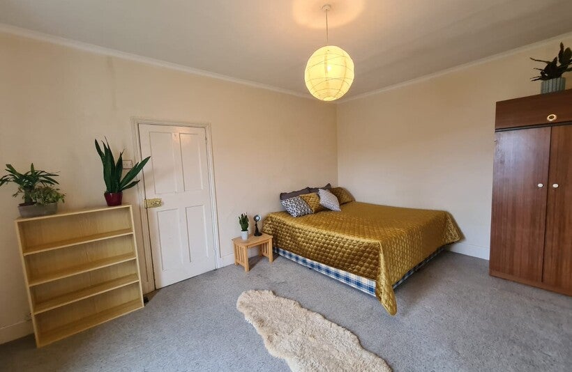 Room Dereham Road in Norwich