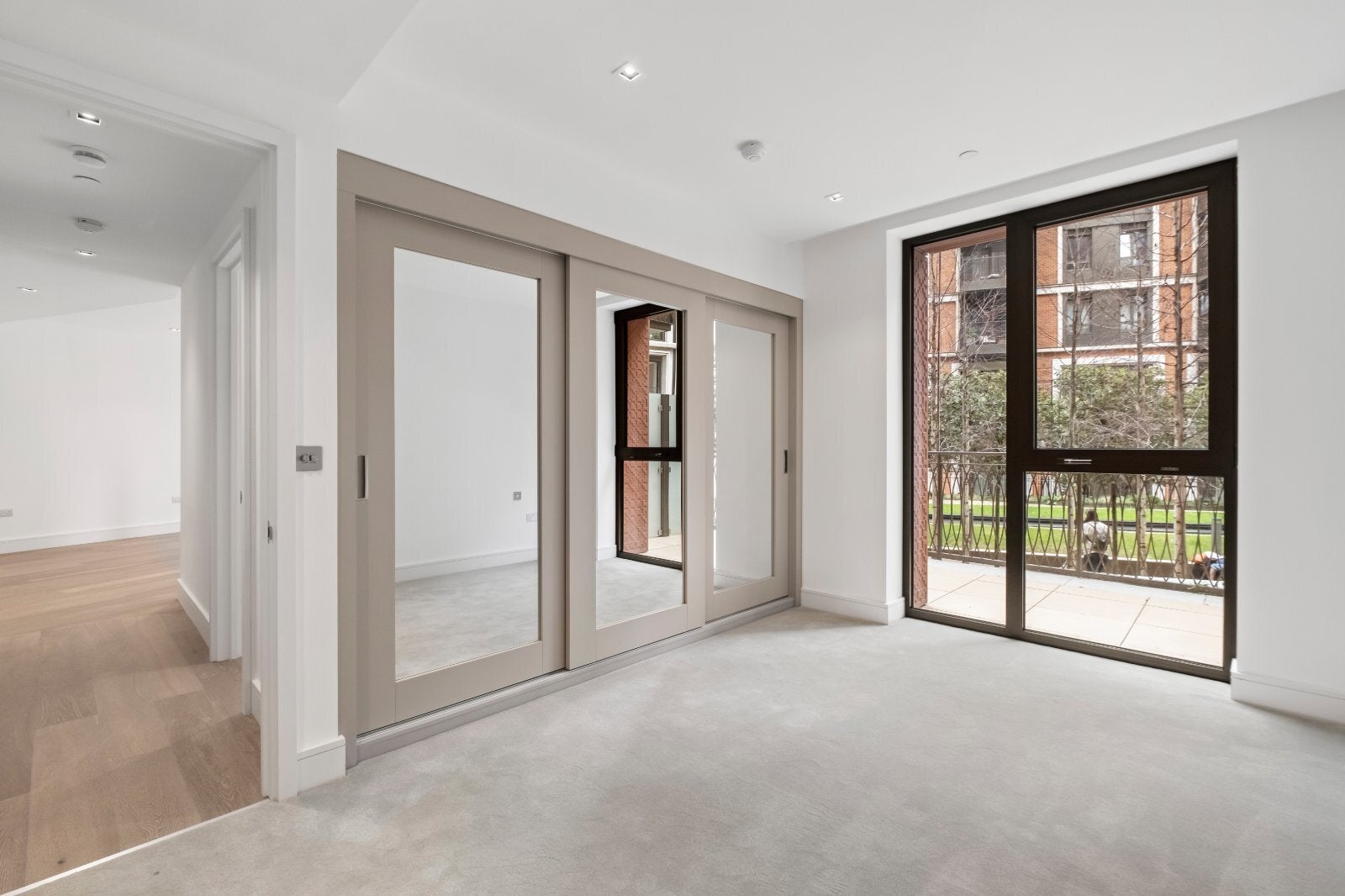 Flat Newcastle Place in City of Westminster