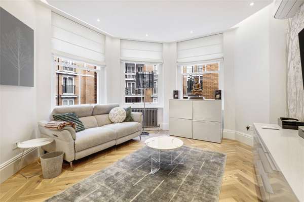 Flat Artillery Row in City of Westminster