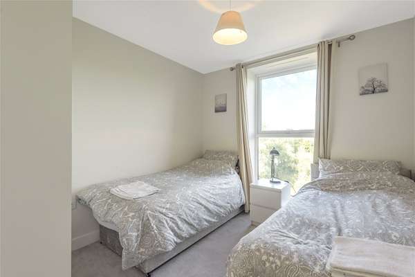 Flat Bedwyn Mews in Reading
