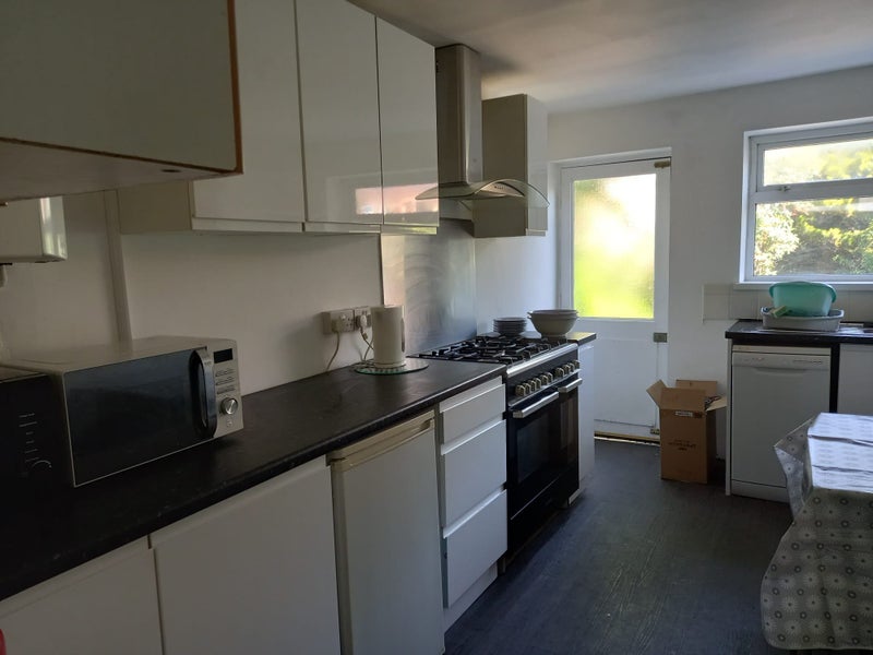 Room South Luton Place in Cardiff