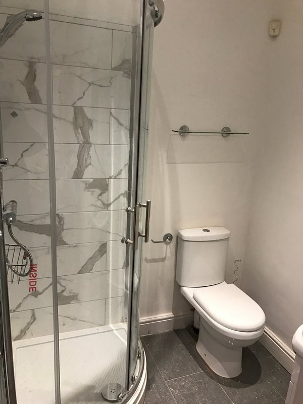 Room Lamberhurst Road in Greater London