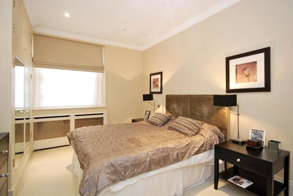 Flat West Eaton Place in City of Westminster