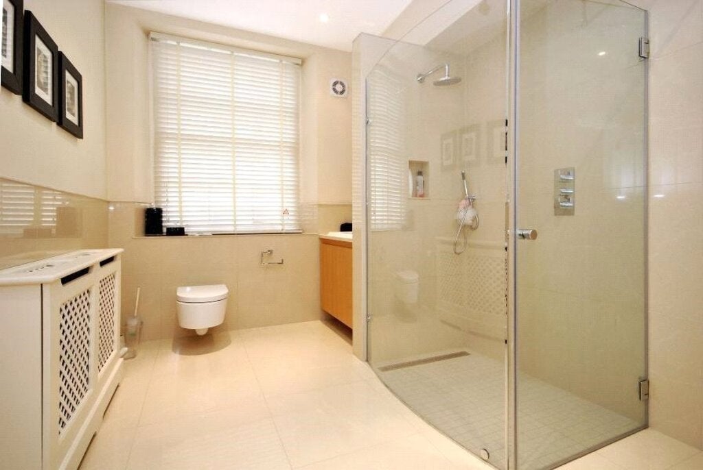 Flat West Eaton Place in City of Westminster