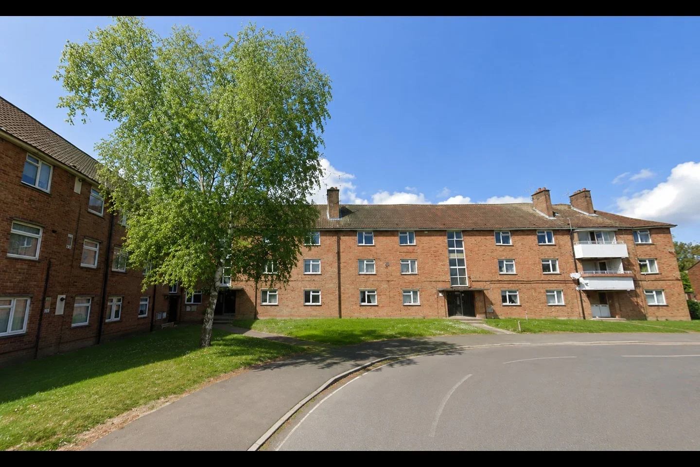 Flat Woodhall Road in Chelmsford