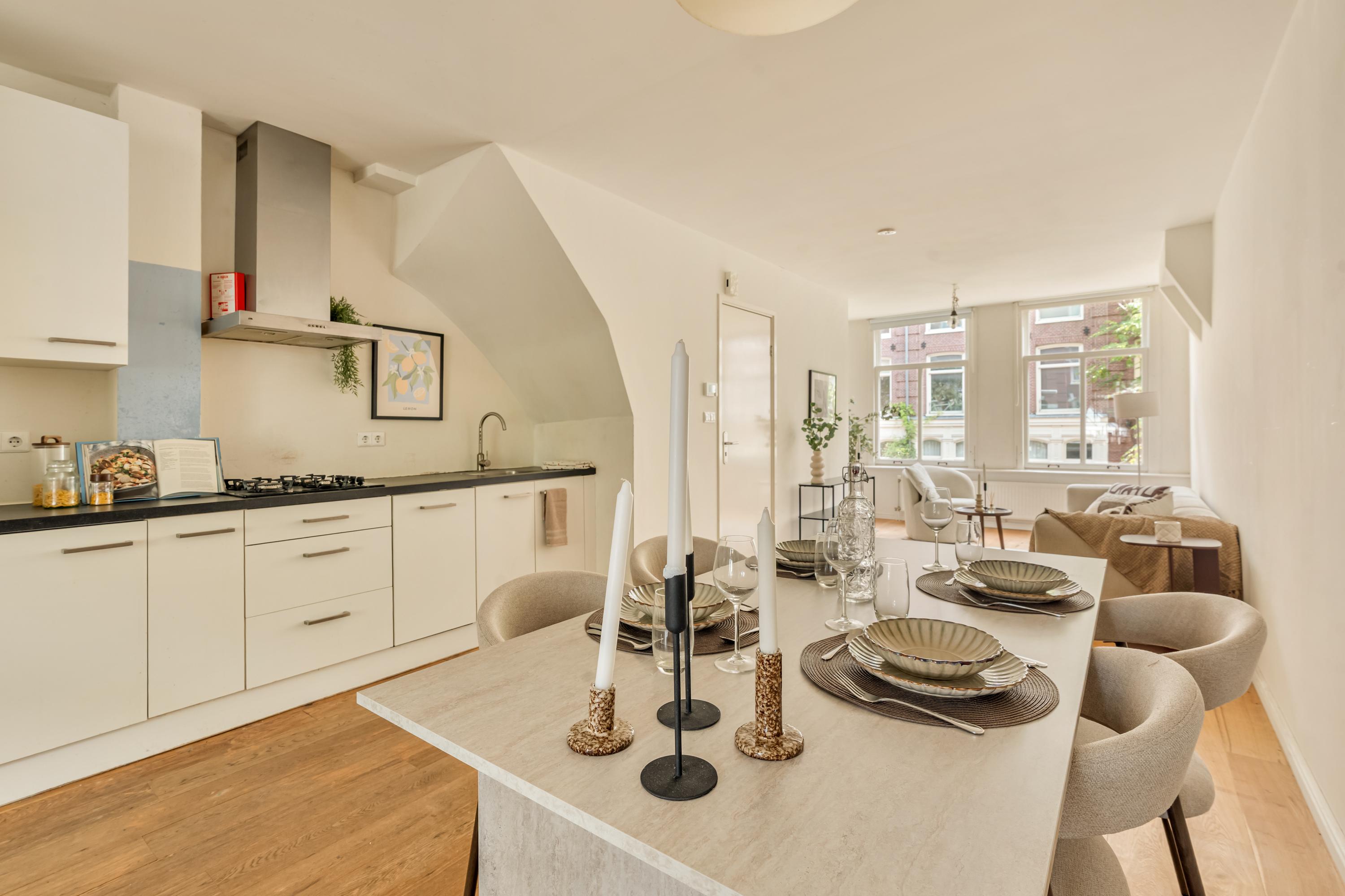 Studio te koop: Van Oldenbarneveldtstraat 70-1, Amsterdam