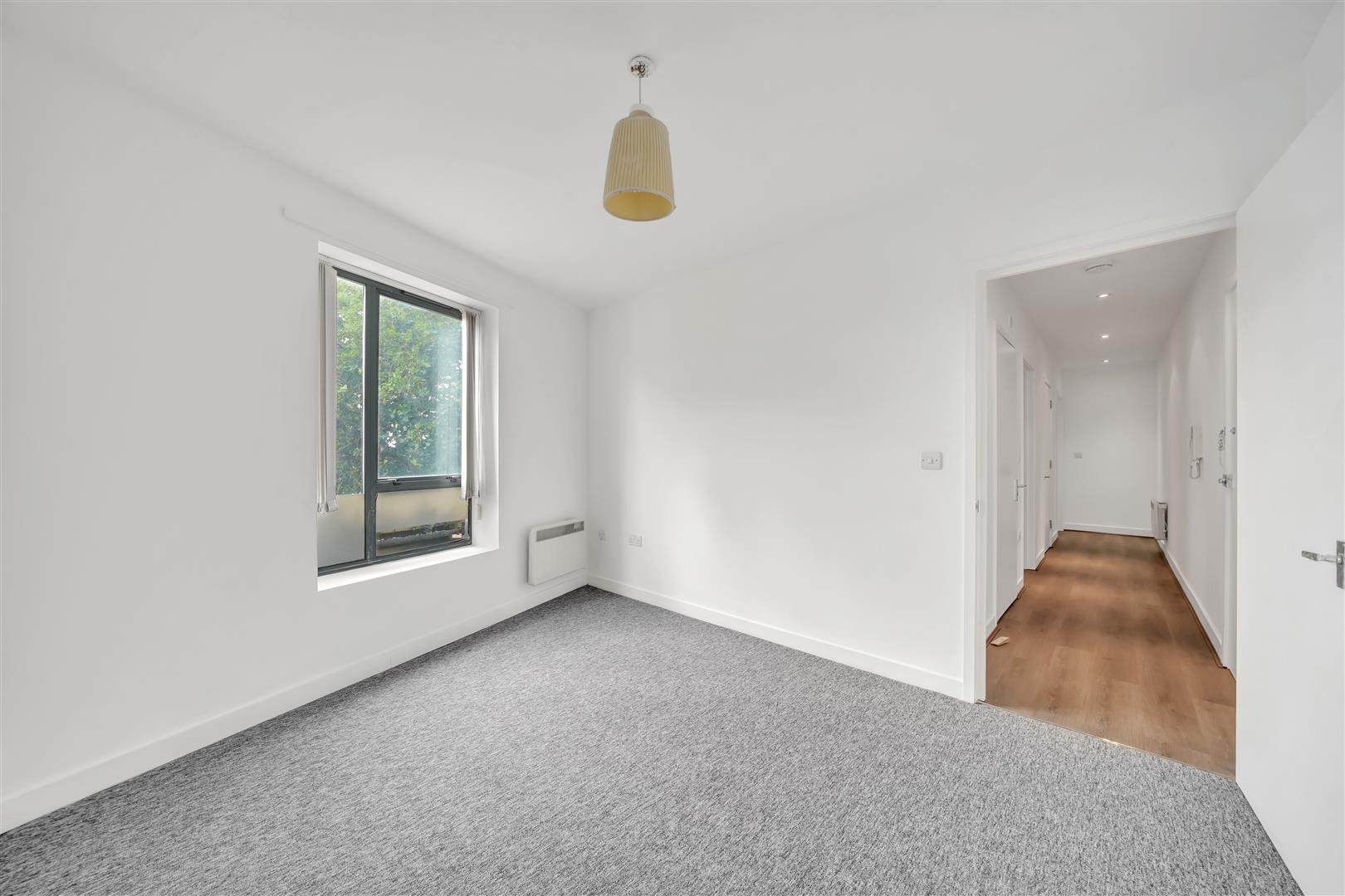 Flat Hermit Road in Greater London