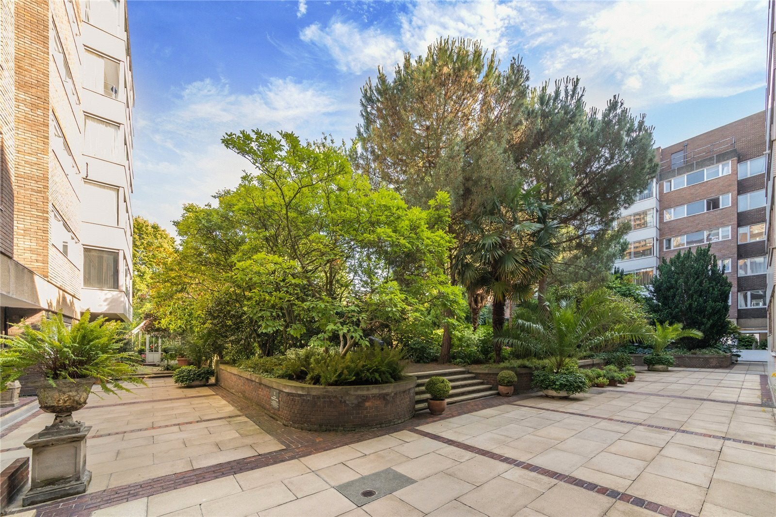 Flat Southwick Street in City of Westminster