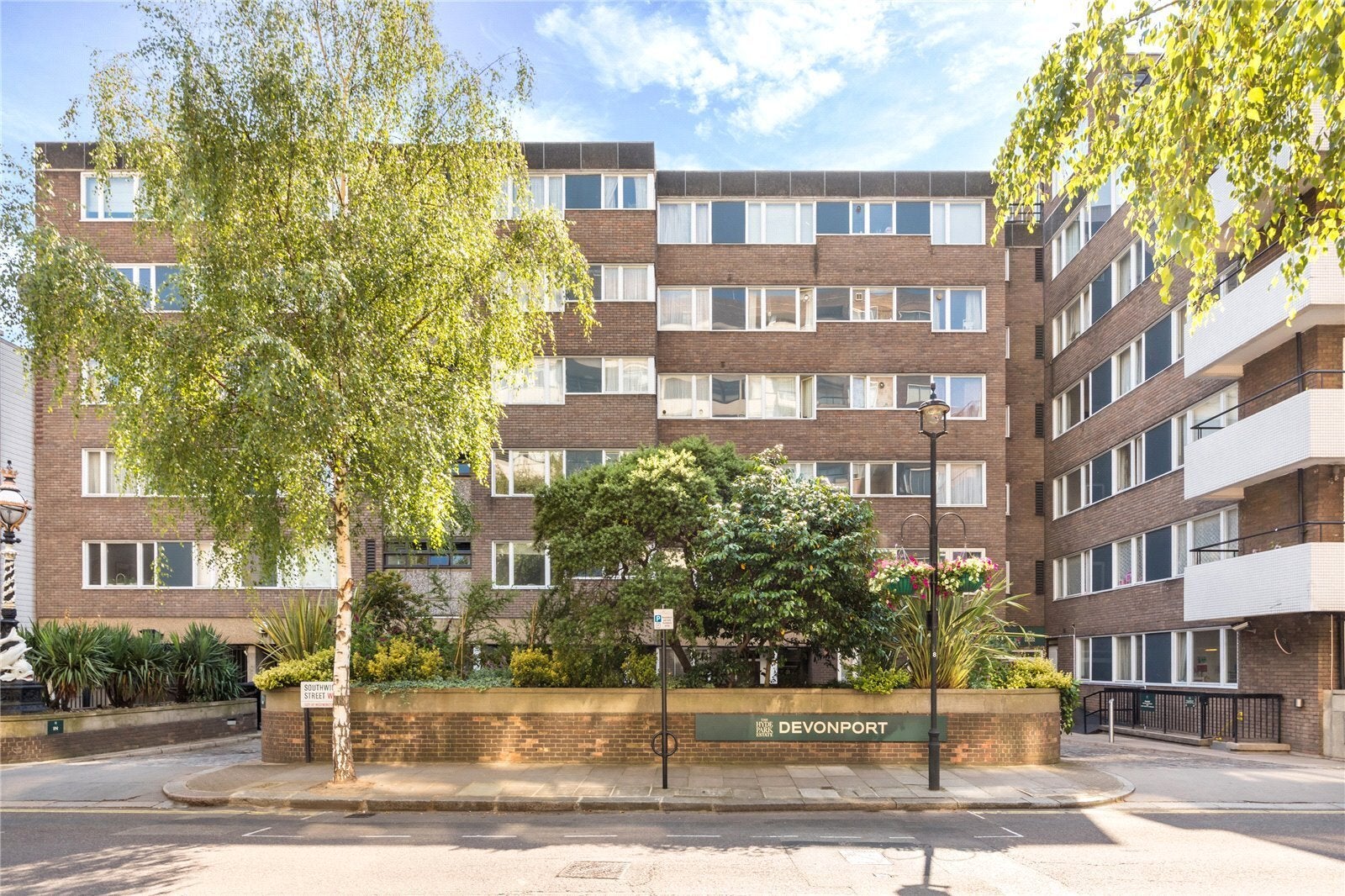 Flat Southwick Street in City of Westminster