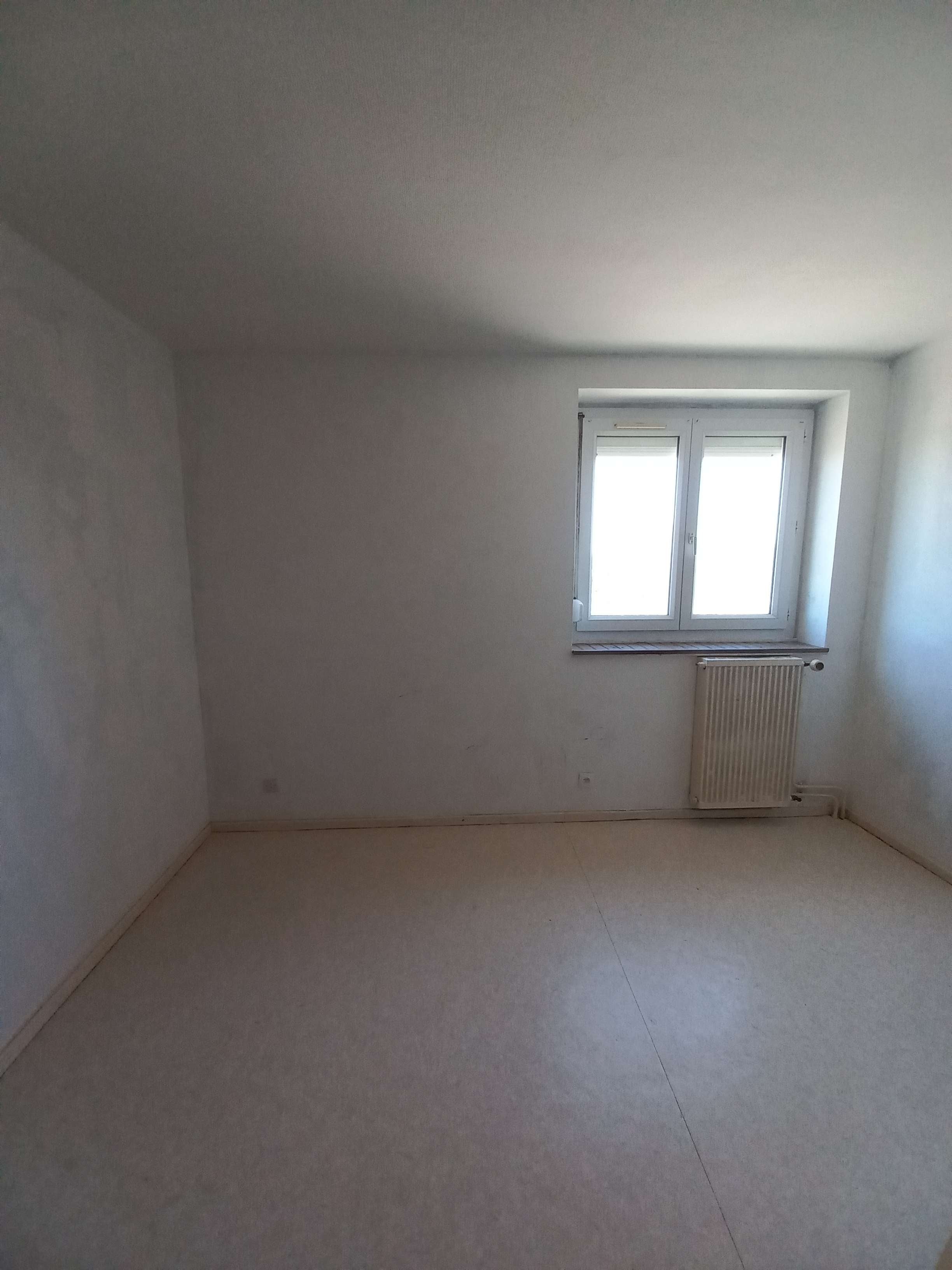 Appartement Rue Achille Millien à Château-Chinon (Ville)