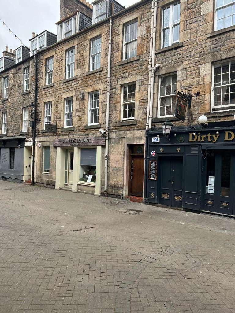 Flat Montague Street in City of Edinburgh