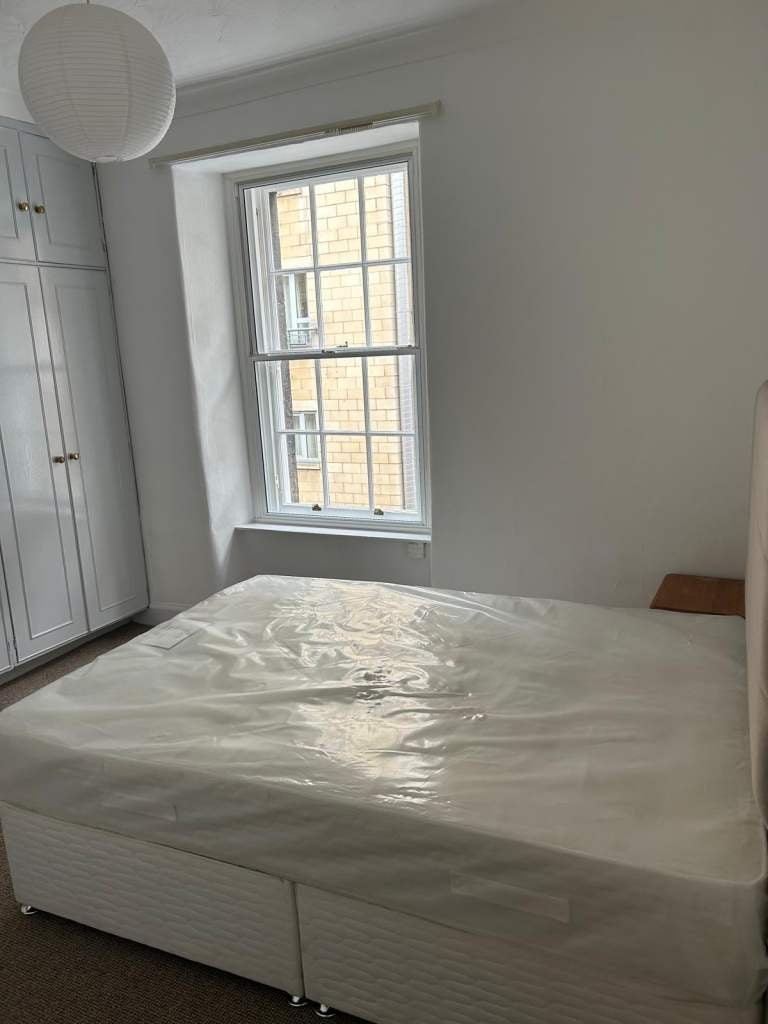 Flat Montague Street in City of Edinburgh