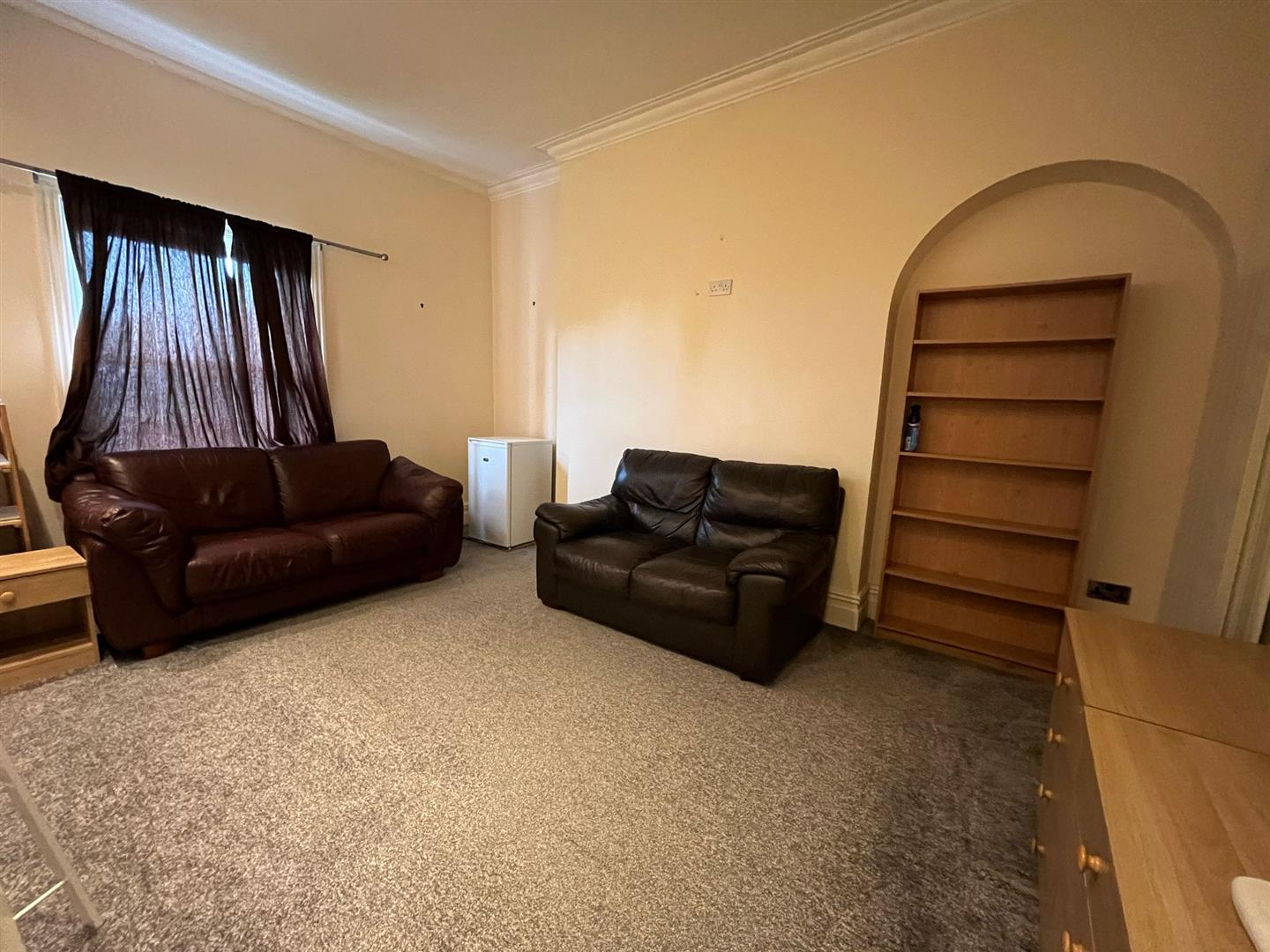Flat West Cliff in Preston