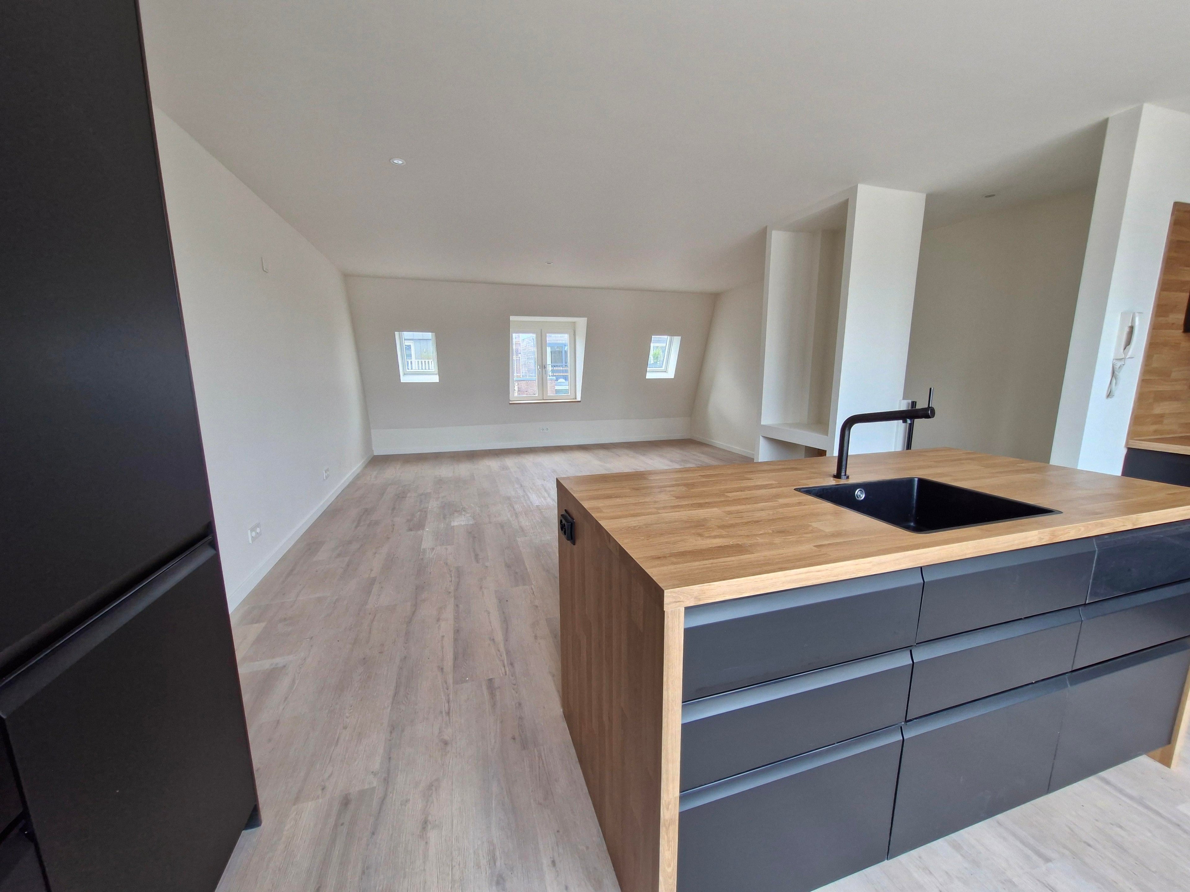 Appartement Cornelis Anthoniszstraat in Amsterdam