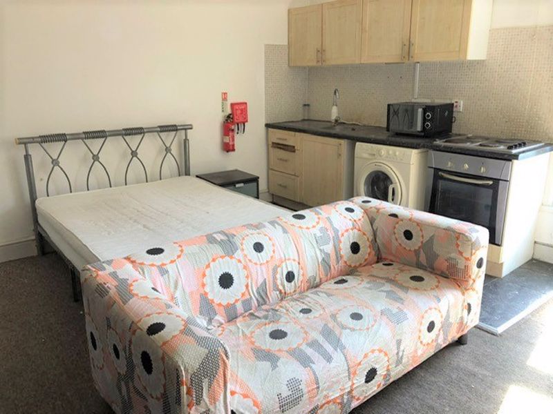 Room Chadwick Street in Bolton