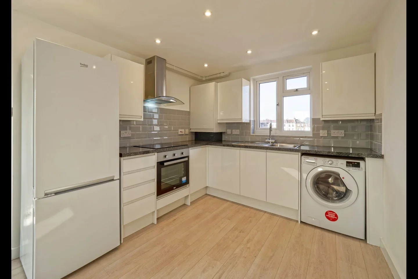 Flat Colina Mews in Greater London