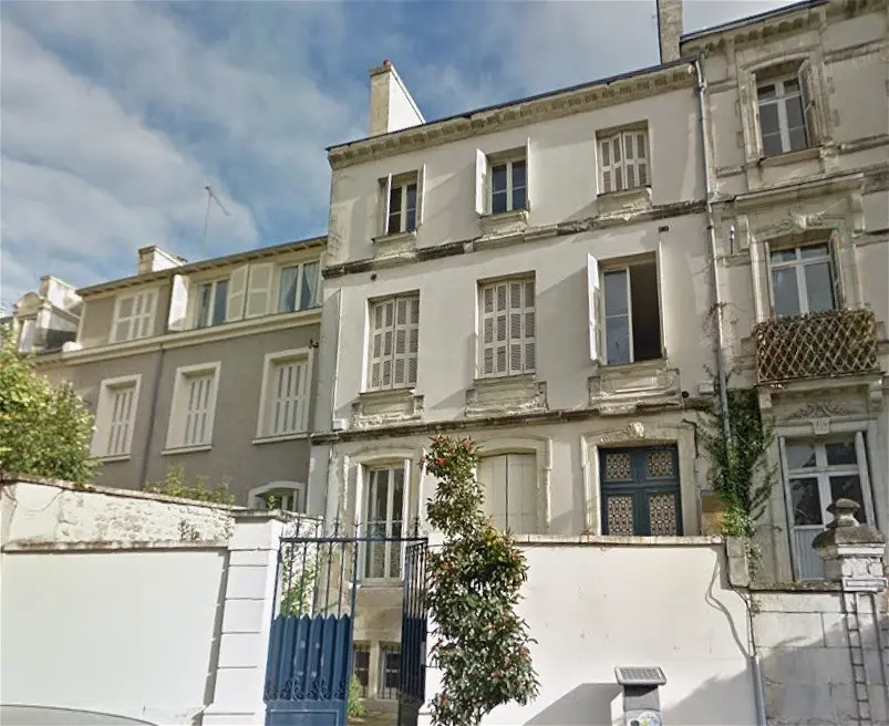 Flat Rue du Maréchal Ferdinand-Foch in Poitiers