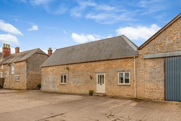 House Raghouse Lane in Cherwell District