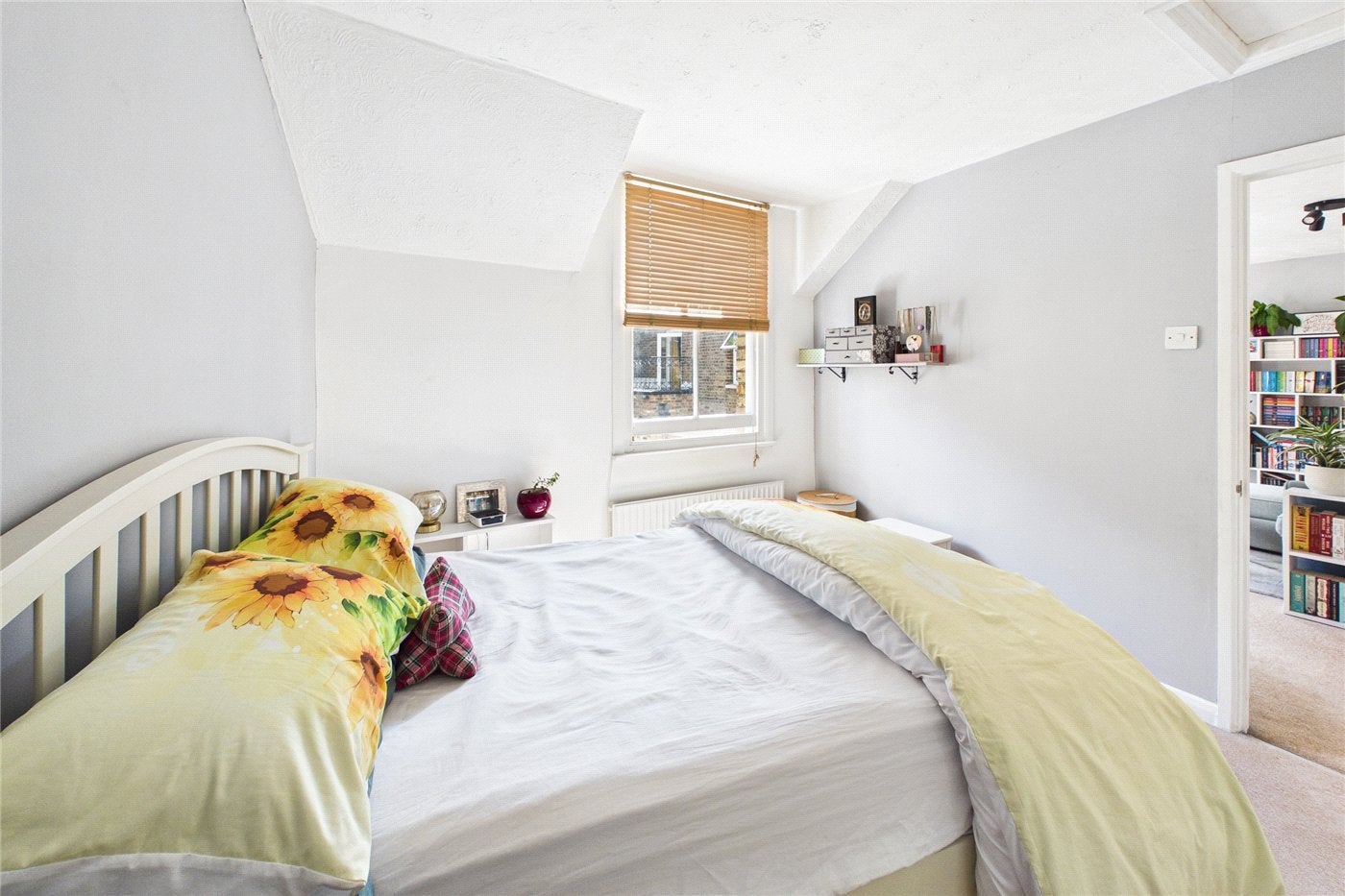 Flat Danbrook Road in Greater London