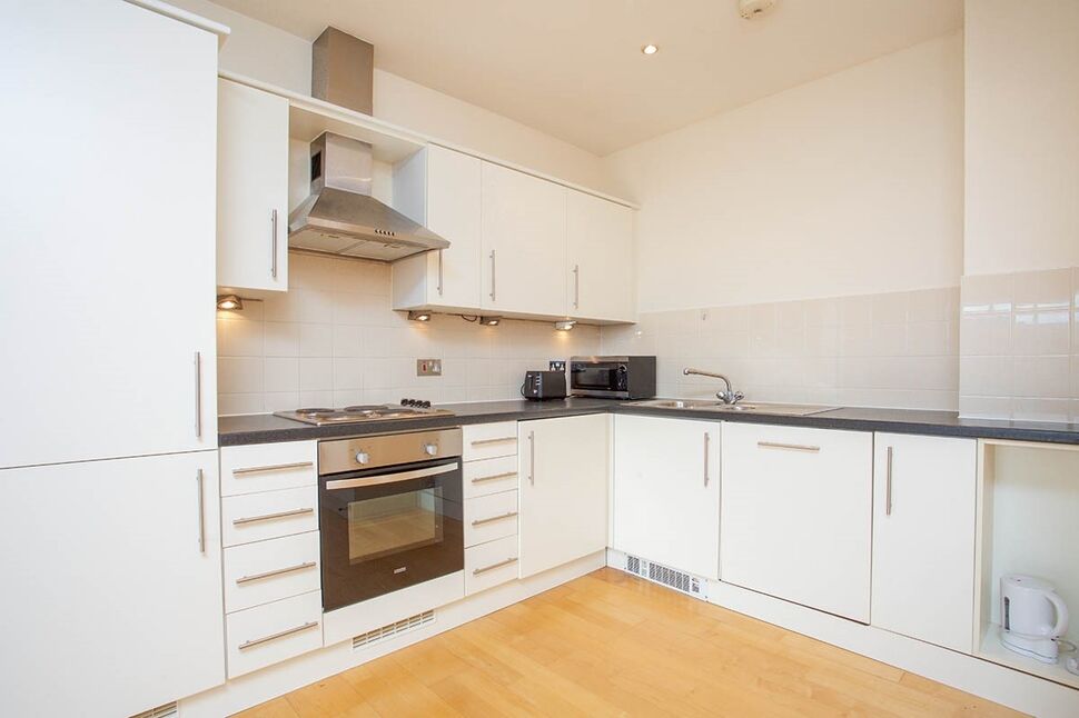 Room High Street in Borough of Runnymede